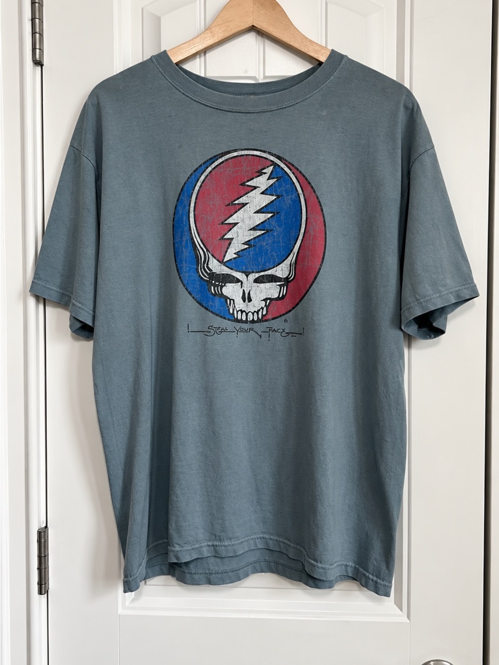 Grateful Dead Steal Your Face T-Shirt • Men’s Medium
